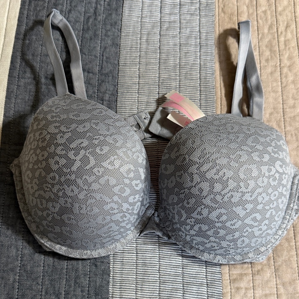 PINK Victoria's Secret Gray Animal Print Bra
